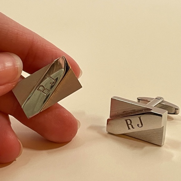 Vintage Other - Vintage Metallic Silver Tone Monogramed "RJ"  Classy Preppy Retro Cufflinks